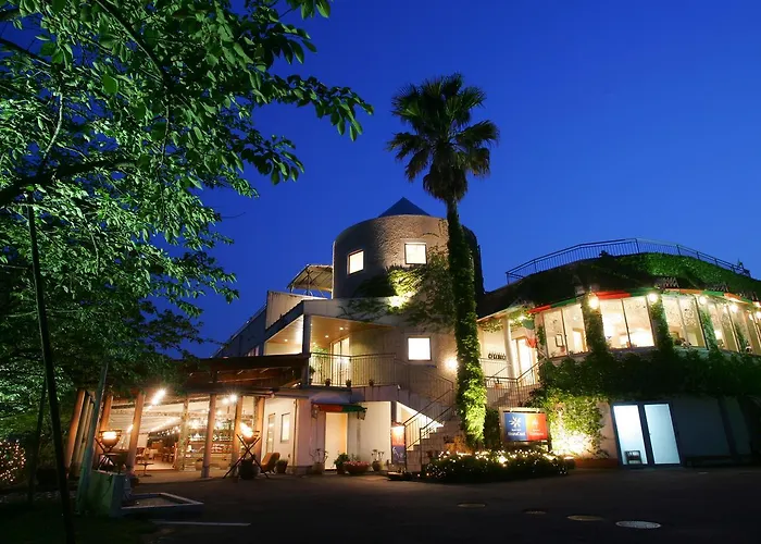 莫阿纳海岸度假村酒店